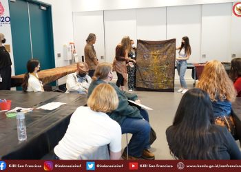Batik dan Ikat Menarik Perhatian Warga San Francisco
